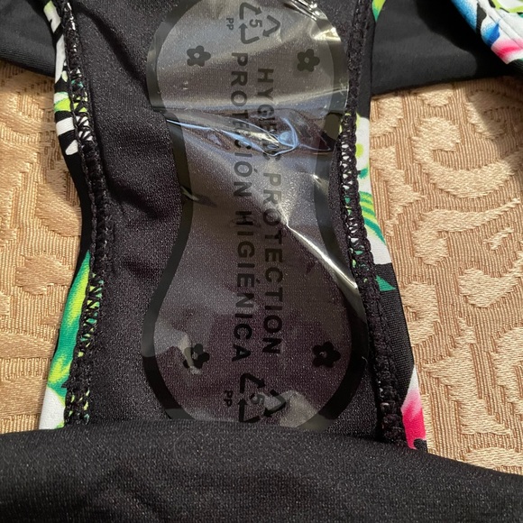 Tankini bathing suit - Picture 5 of 11